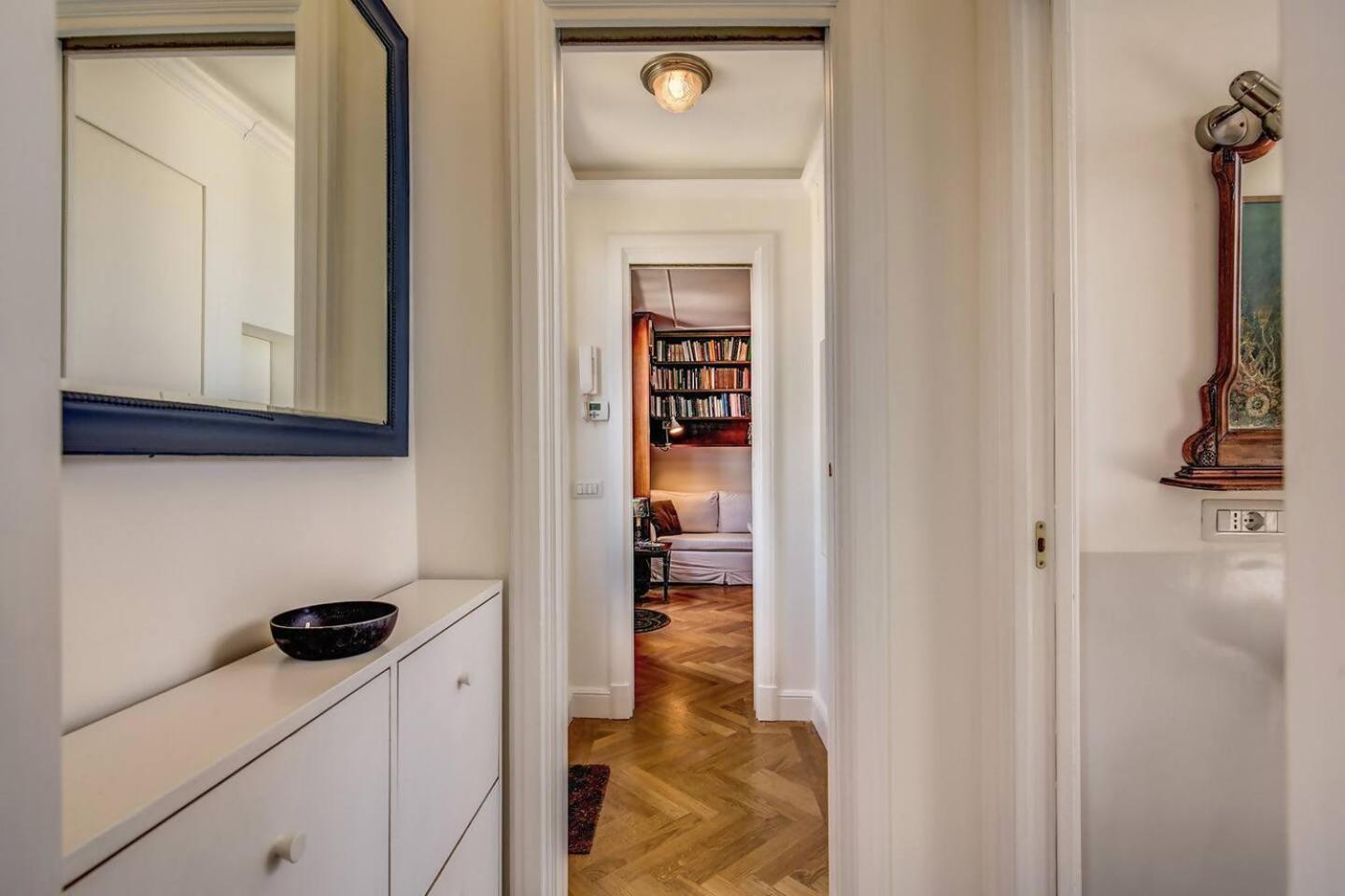 Appartamento Attic With Terrace Overlooking St Peters Basilica *